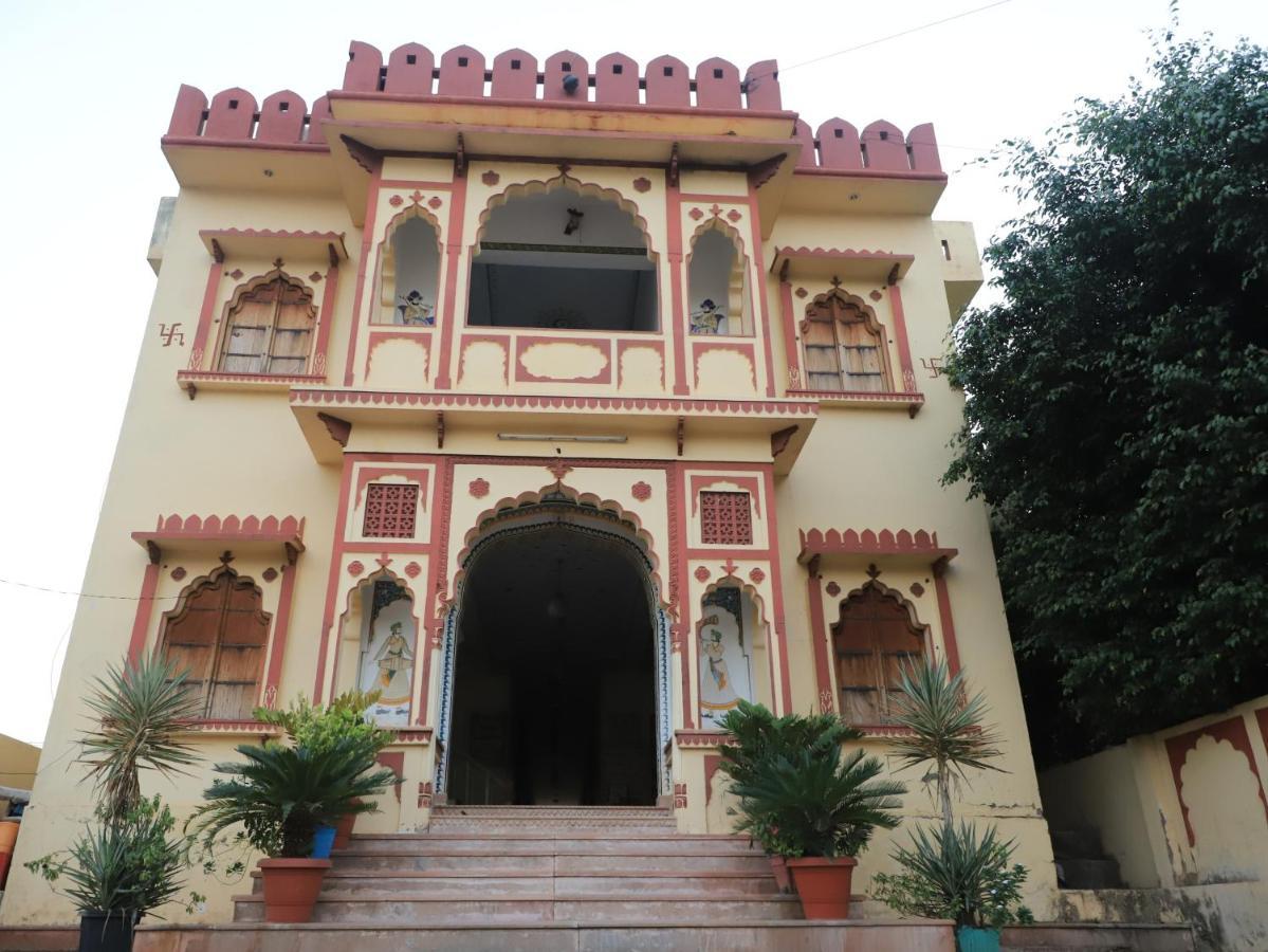 Hotel Green Haveli - A Heritage And Hill View Hotel , Пушкар Екстериор снимка