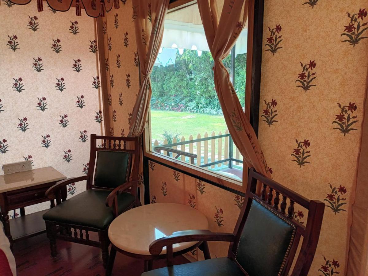 Hotel Green Haveli - A Heritage And Hill View Hotel , Пушкар Екстериор снимка