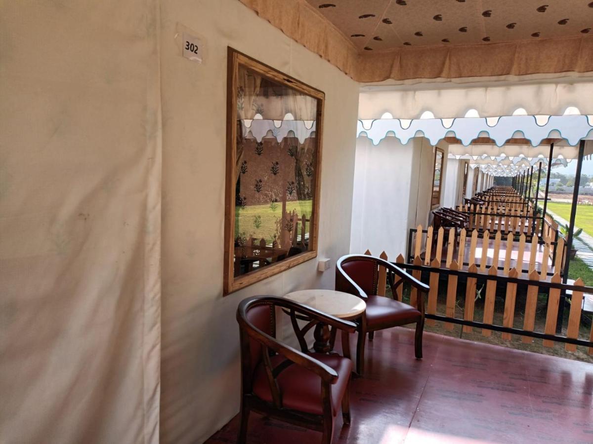 Hotel Green Haveli - A Heritage And Hill View Hotel , Пушкар Екстериор снимка